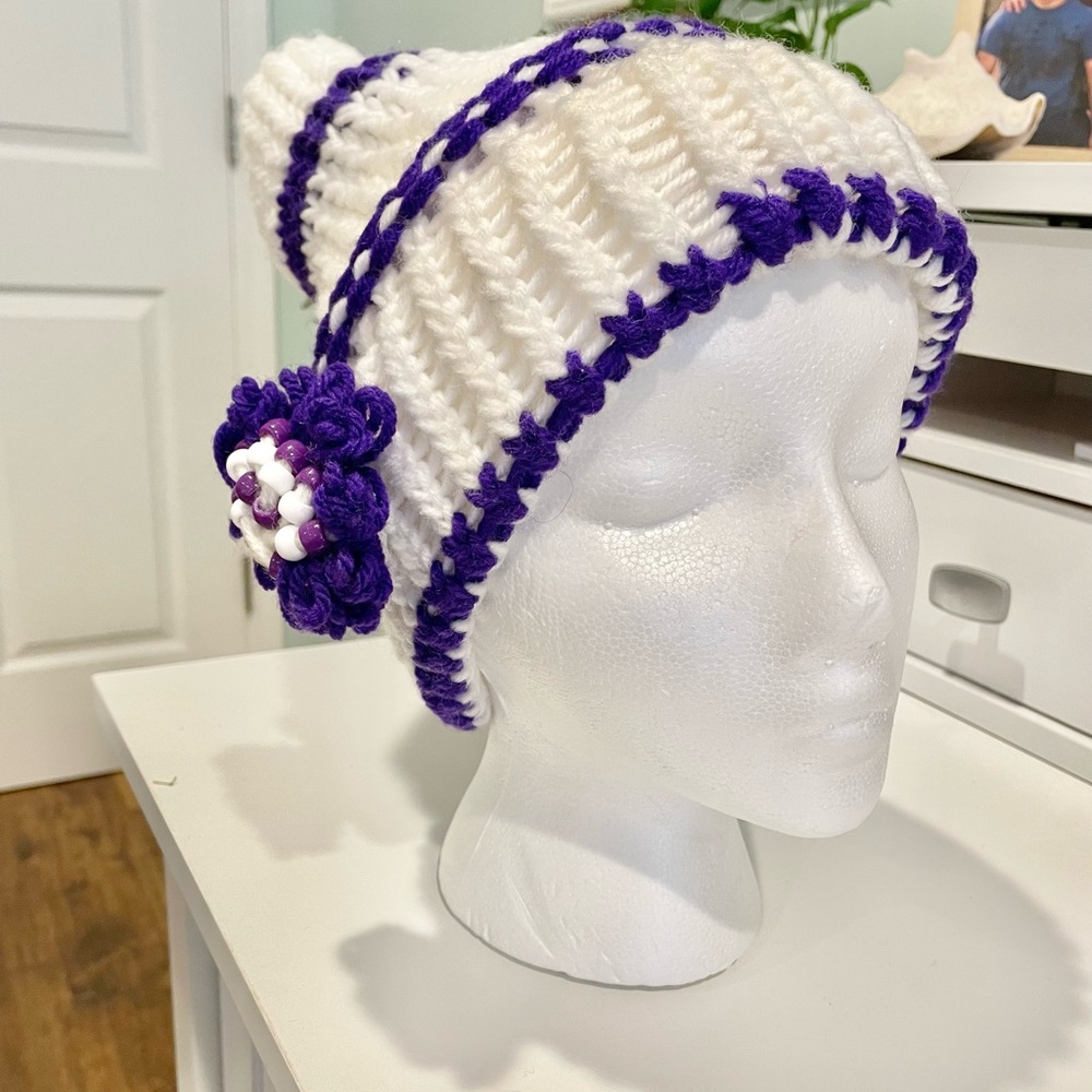 NWT Pretty White Women's Hand Knit Wool Beanie with Royal Purple Trim & Pom